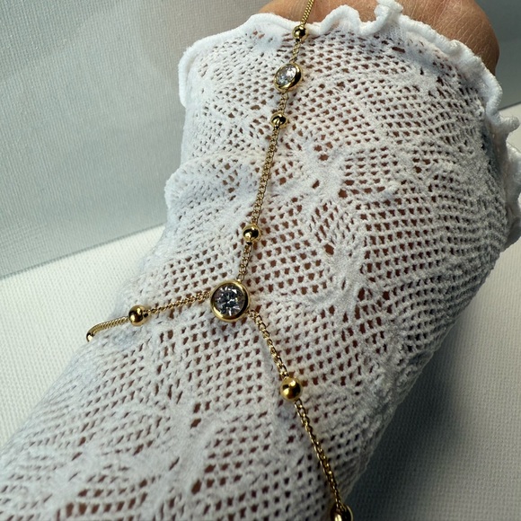 Hand Chain 18K Gold Plated Stainless Steel 
 Wrist Chain with Finger Fashion - Picture 14 of 15